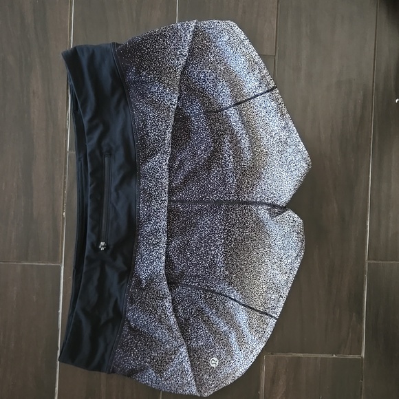 Lululemon Speed Up Shorts Sz 12 - Picture 2 of 6